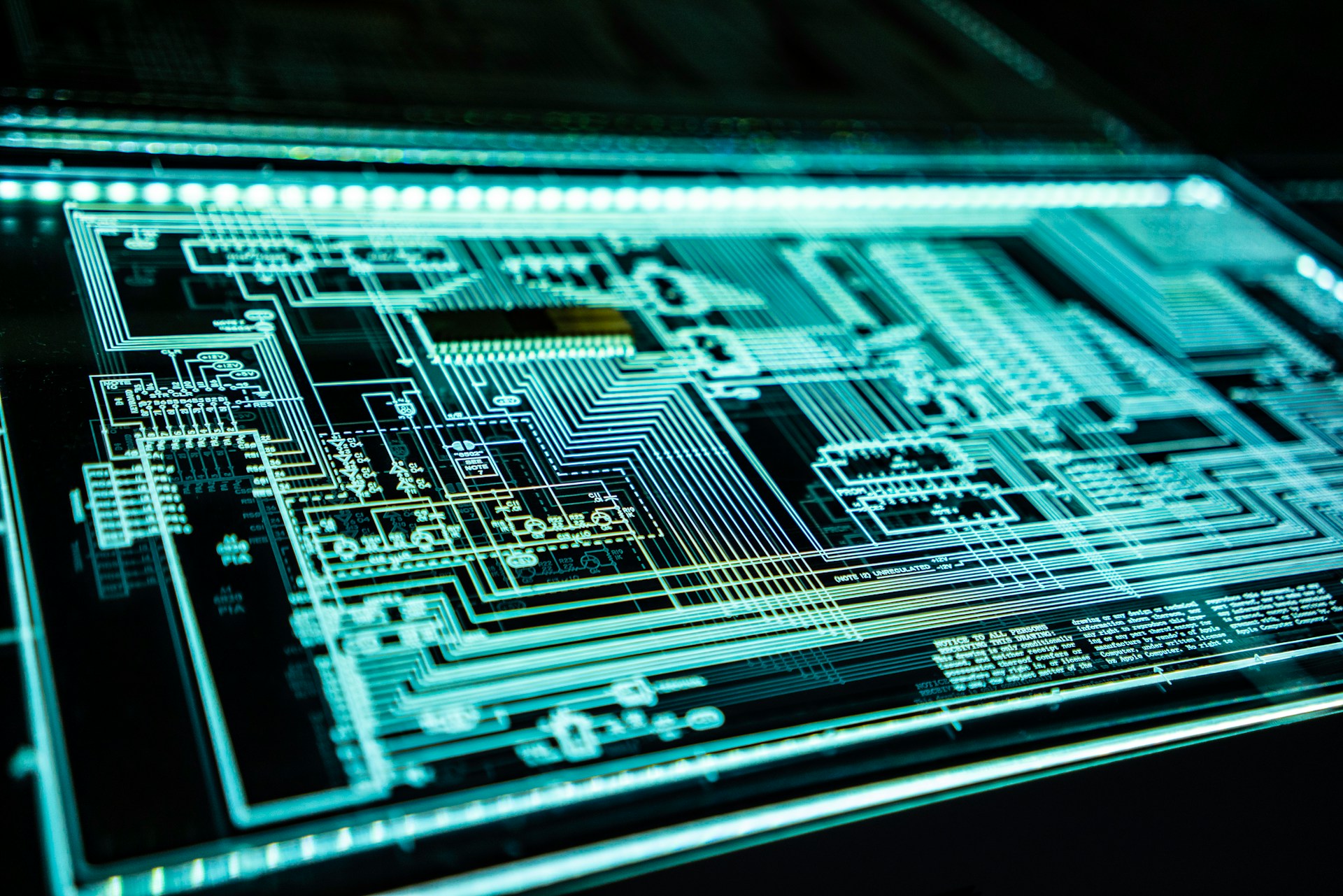 Quantum Communication — Quantensichere Verschlüsselung mit QKD und Post-Quantum Cryptography